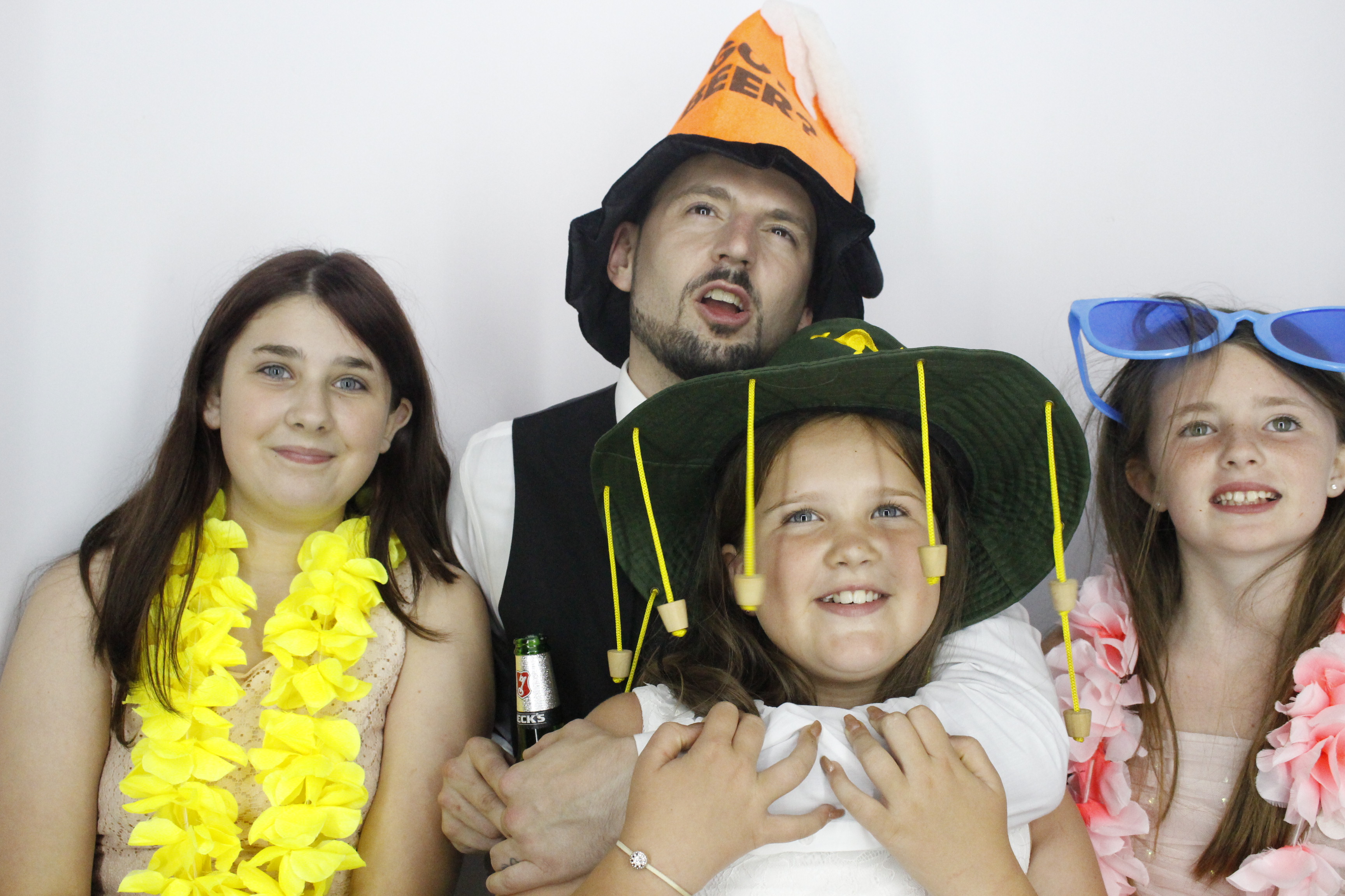 Sam & Rachel's Wedding | View more photos from the event at gallery.myphotoboothexperience.co.uk/u/MyPhotoBoothExperienceLtd/Sam-Rachels-Wedding